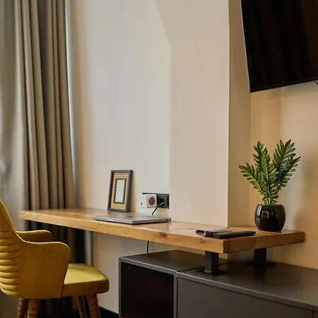דירה Luxury 2 Bedroom - Private Garden סופיה