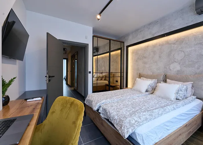 Apartamento Luxury 2 Bedroom - Private Garden *