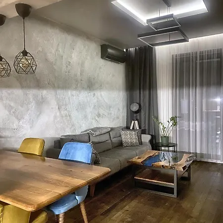 Daire Luxury 2 Bedroom - Private Garden