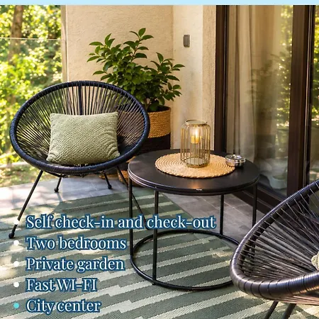Luxury 2 Bedroom - Private Garden Sofya