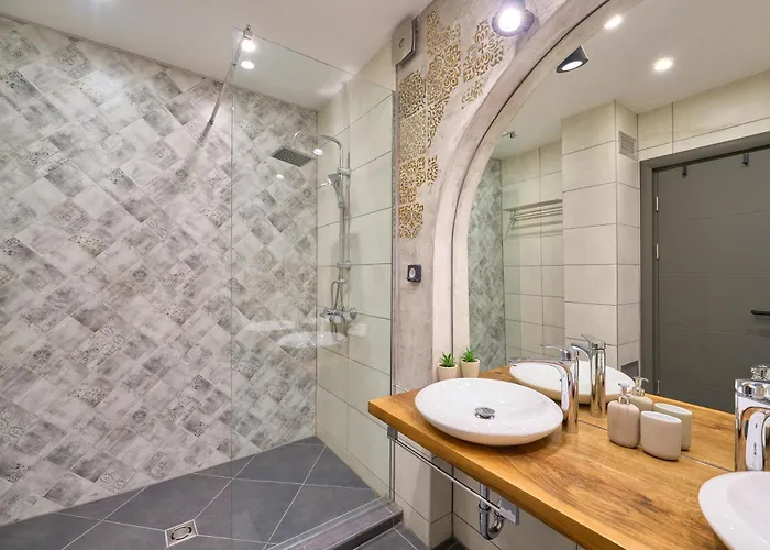 Apartmán Luxury 2 Bedroom - Private Garden *