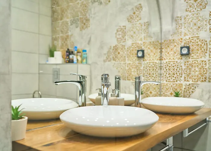 Luxury 2 Bedroom - Private Garden Daire *